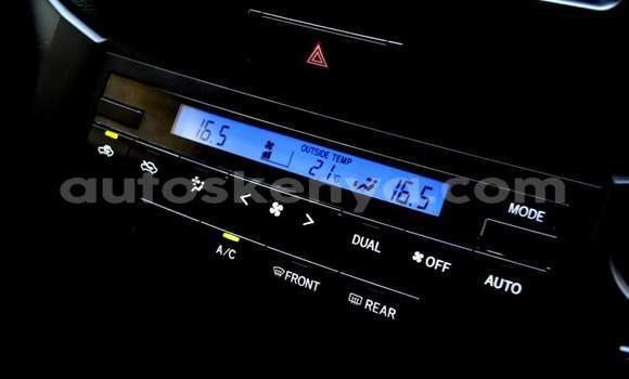 Nunua Ilio tumika Toyota Land Cruiser Nyeupe Gari ndani ya Nairobi nchini Nairobi Nunua Ilio tumika Toyota Land Cruiser Nyeupe Gari ndani ya Nairobi nchini Nairobi