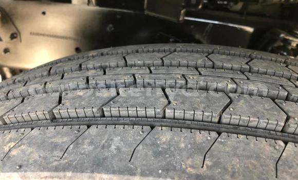 Oofamaa Nissan UD White Netiree iti Nairobi keessatti Nairobi keessatti Oofamaa Nissan UD White Netiree iti Nairobi keessatti Nairobi keessatti