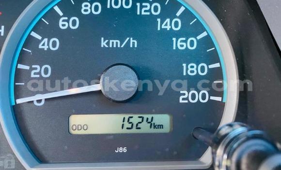 Nunua Ilio tumika Toyota Land Cruiser Fedha Gari ndani ya Mombasa nchini Kenya ya Pwani Nunua Ilio tumika Toyota Land Cruiser Fedha Gari ndani ya Mombasa nchini Kenya ya Pwani