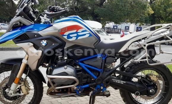 Nunua Ilio tumika BMW R1200GS Adventure Bluu Bike ndani ya Nairobi nchini Nairobi Nunua Ilio tumika BMW R1200GS Adventure Bluu Bike ndani ya Nairobi nchini Nairobi