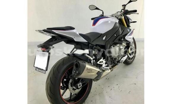 Nunua Ilio tumika BMW S 1000 Nyeusi Bike ndani ya Nairobi nchini Nairobi Nunua Ilio tumika BMW S 1000 Nyeusi Bike ndani ya Nairobi nchini Nairobi