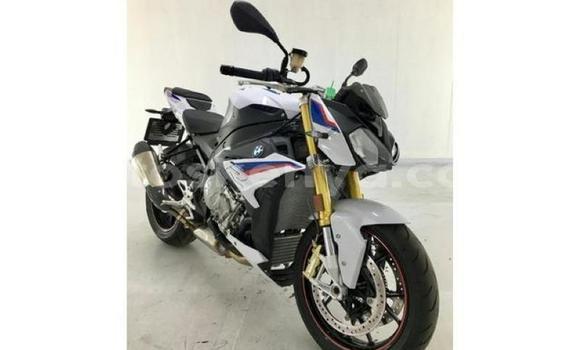 Nunua Ilio tumika BMW S 1000 Nyeusi Bike ndani ya Nairobi nchini Nairobi Nunua Ilio tumika BMW S 1000 Nyeusi Bike ndani ya Nairobi nchini Nairobi