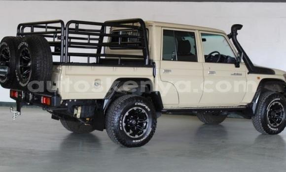 Oofamaa Toyota Land Cruiser Other Makiinaa iti Kandara keessatti Nairobi keessatti Oofamaa Toyota Land Cruiser Other Makiinaa iti Kandara keessatti Nairobi keessatti