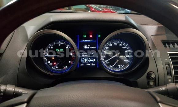 Nunua Ilio tumika Toyota Land Cruiser Prado Nyeupe Gari ndani ya Nairobi nchini Nairobi Nunua Ilio tumika Toyota Land Cruiser Prado Nyeupe Gari ndani ya Nairobi nchini Nairobi