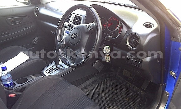 Oofamaa Subaru Impreza Blue Makiinaa iti Chuka keessatti East Kenya keessatti Oofamaa Subaru Impreza Blue Makiinaa iti Chuka keessatti East Kenya keessatti