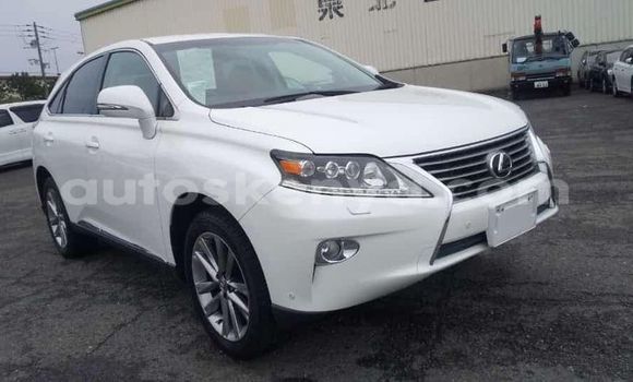 Nunua Ilio tumika Lexus RX Nyeupe Gari ndani ya Nairobi nchini Nairobi
