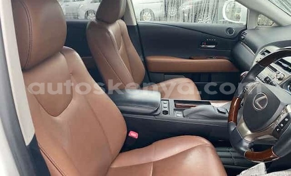 Nunua Ilio tumika Lexus RX Nyeupe Gari ndani ya Nairobi nchini Nairobi Nunua Ilio tumika Lexus RX Nyeupe Gari ndani ya Nairobi nchini Nairobi
