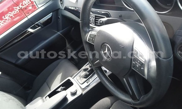 Nunua Ilio tumika Mercedes‒Benz C–Class Fedha Gari ndani ya Nairobi nchini Nairobi Nunua Ilio tumika Mercedes‒Benz C–Class Fedha Gari ndani ya Nairobi nchini Nairobi