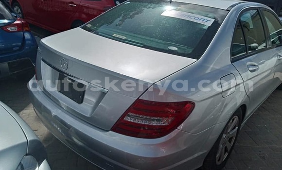 Nunua Ilio tumika Mercedes‒Benz C–Class Fedha Gari ndani ya Nairobi nchini Nairobi Nunua Ilio tumika Mercedes‒Benz C–Class Fedha Gari ndani ya Nairobi nchini Nairobi