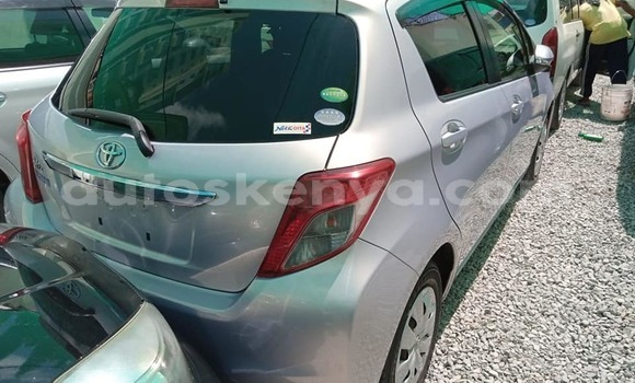 Nunua Ilio tumika Toyota Vitz Fedha Gari ndani ya Nairobi nchini Nairobi Nunua Ilio tumika Toyota Vitz Fedha Gari ndani ya Nairobi nchini Nairobi