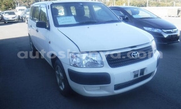 Nunua Ilio tumika Toyota Succeed Nyeupe Gari ndani ya Nairobi nchini Nairobi Nunua Ilio tumika Toyota Succeed Nyeupe Gari ndani ya Nairobi nchini Nairobi