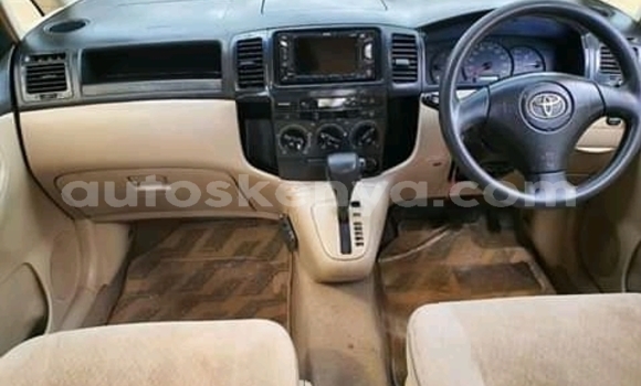 Oofamaa Toyota Spacio Silver Makiinaa iti Isiolo keessatti East Kenya keessatti Oofamaa Toyota Spacio Silver Makiinaa iti Isiolo keessatti East Kenya keessatti
