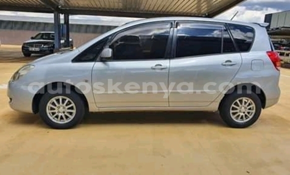 Oofamaa Toyota Spacio Silver Makiinaa iti Isiolo keessatti East Kenya keessatti Oofamaa Toyota Spacio Silver Makiinaa iti Isiolo keessatti East Kenya keessatti