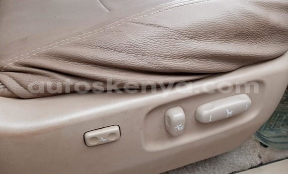 Nunua Ilio tumika Toyota Land Cruiser Prado Nyekundu Gari ndani ya Nairobi nchini Nairobi Nunua Ilio tumika Toyota Land Cruiser Prado Nyekundu Gari ndani ya Nairobi nchini Nairobi
