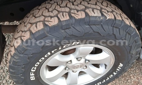 Nunua Ilio tumika Toyota Land Cruiser Prado Nyekundu Gari ndani ya Nairobi nchini Nairobi Nunua Ilio tumika Toyota Land Cruiser Prado Nyekundu Gari ndani ya Nairobi nchini Nairobi