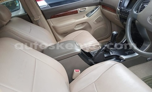 Nunua Ilio tumika Toyota Land Cruiser Prado Nyekundu Gari ndani ya Nairobi nchini Nairobi Nunua Ilio tumika Toyota Land Cruiser Prado Nyekundu Gari ndani ya Nairobi nchini Nairobi