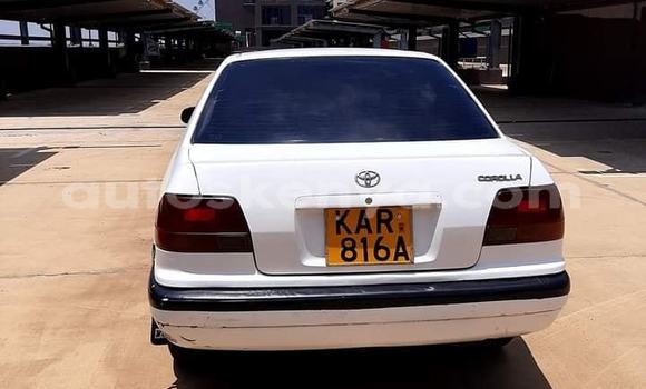Nunua Ilio tumika Toyota Corolla Nyeupe Gari ndani ya Nairobi nchini Nairobi Nunua Ilio tumika Toyota Corolla Nyeupe Gari ndani ya Nairobi nchini Nairobi