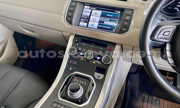 Oofamaa Land Rover Range Rover Evoque Beige Makiinaa iti Nairobi keessatti Nairobi keessatti Oofamaa Land Rover Range Rover Evoque Beige Makiinaa iti Nairobi keessatti Nairobi keessatti