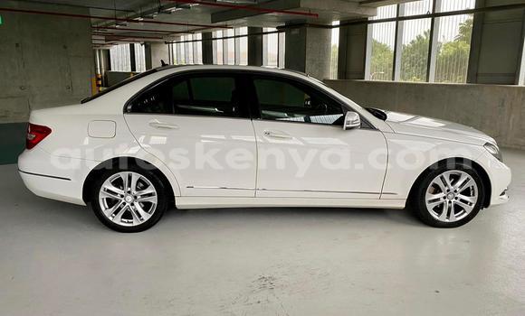 Haaraa Mercedes‒Benz C–Class White Makiinaa iti Nairobi keessatti Nairobi keessatti Haaraa Mercedes‒Benz C–Class White Makiinaa iti Nairobi keessatti Nairobi keessatti