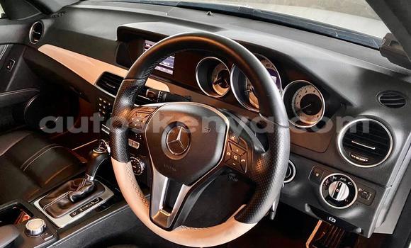 Haaraa Mercedes‒Benz C–Class White Makiinaa iti Nairobi keessatti Nairobi keessatti Haaraa Mercedes‒Benz C–Class White Makiinaa iti Nairobi keessatti Nairobi keessatti