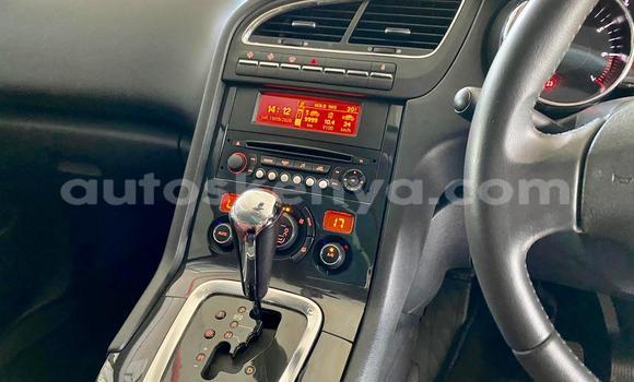 Oofamaa Peugeot 5008 Brown Makiinaa iti Nairobi keessatti Nairobi keessatti Oofamaa Peugeot 5008 Brown Makiinaa iti Nairobi keessatti Nairobi keessatti