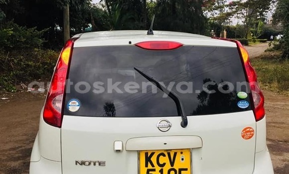 Oofamaa Nissan Note White Makiinaa iti Nairobi keessatti Nairobi keessatti Oofamaa Nissan Note White Makiinaa iti Nairobi keessatti Nairobi keessatti