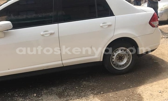 Oofamaa Nissan Note White Makiinaa iti Nairobi keessatti Nairobi keessatti Oofamaa Nissan Note White Makiinaa iti Nairobi keessatti Nairobi keessatti