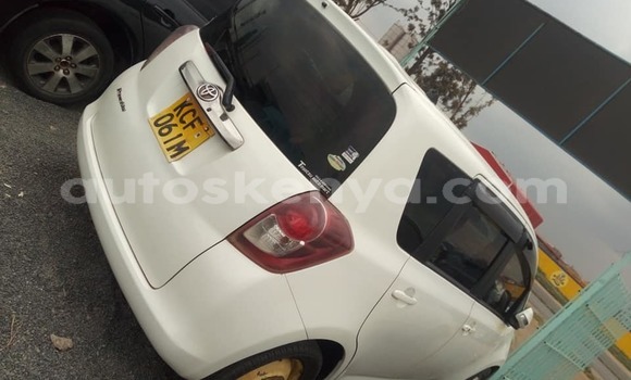 Oofamaa Toyota Ractis White Makiinaa iti Nairobi keessatti Nairobi keessatti Oofamaa Toyota Ractis White Makiinaa iti Nairobi keessatti Nairobi keessatti