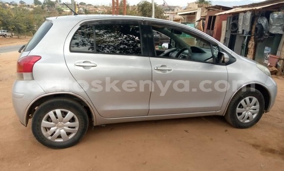 Oofamaa Toyota Vitz Silver Makiinaa iti Nairobi keessatti Nairobi keessatti Oofamaa Toyota Vitz Silver Makiinaa iti Nairobi keessatti Nairobi keessatti