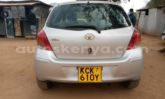 Oofamaa Toyota Vitz Silver Makiinaa iti Nairobi keessatti Nairobi keessatti Oofamaa Toyota Vitz Silver Makiinaa iti Nairobi keessatti Nairobi keessatti