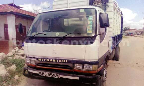 Oofamaa Mitsubishi FH10 White Netiree iti Mombasa keessatti Coastal Kenya keessatti