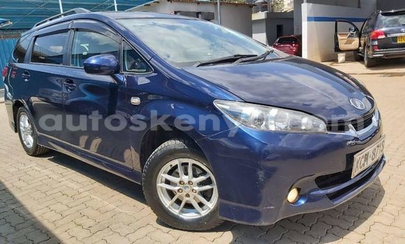 Nunua Ilio tumika Toyota Wish Bluu Gari ndani ya Chuka nchini Mashariki ya Kenya