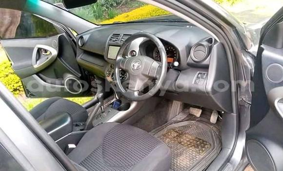 Nunua Ilio tumika Toyota Vanguard Kijani Gari ndani ya Nairobi nchini Nairobi Nunua Ilio tumika Toyota Vanguard Kijani Gari ndani ya Nairobi nchini Nairobi