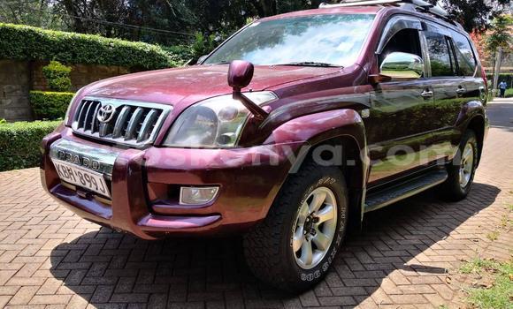 Oofamaa Toyota Land Cruiser Prado Red Makiinaa iti Nairobi keessatti Nairobi keessatti