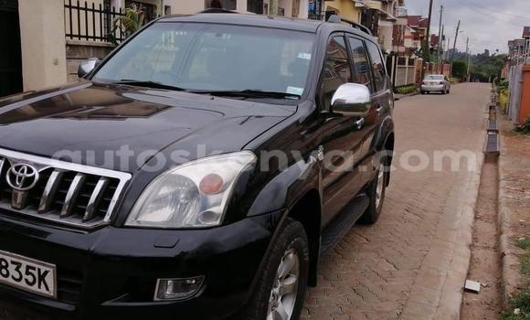 Nunua Ilio tumika Toyota Land Cruiser Prado Nyeusi Gari ndani ya Nairobi nchini Nairobi