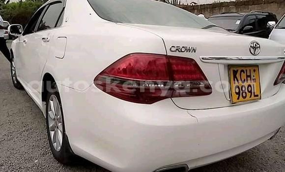 Nunua Ilio tumika Toyota Crown Nyeupe Gari ndani ya Nairobi nchini Nairobi Nunua Ilio tumika Toyota Crown Nyeupe Gari ndani ya Nairobi nchini Nairobi
