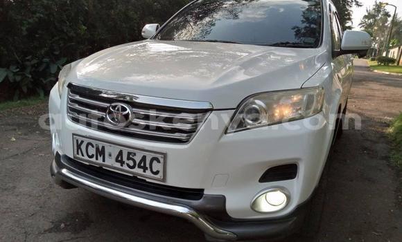 Nunua Ilio tumika Toyota Vanguard Nyeupe Gari ndani ya Nairobi nchini Nairobi
