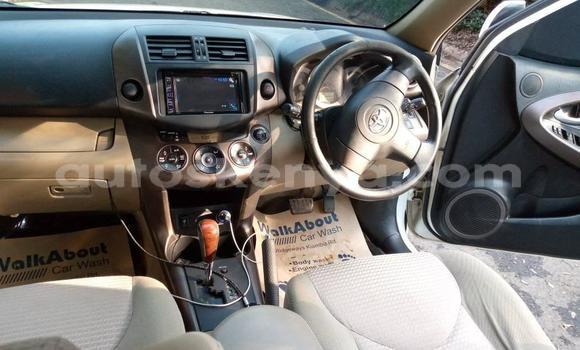 Nunua Ilio tumika Toyota Vanguard Nyeupe Gari ndani ya Nairobi nchini Nairobi Nunua Ilio tumika Toyota Vanguard Nyeupe Gari ndani ya Nairobi nchini Nairobi