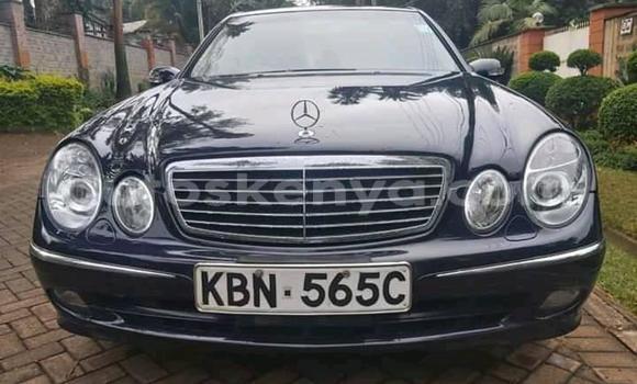 Nunua Ilio tumika Mercedes‒Benz E–Class Bluu Gari ndani ya Nairobi nchini Nairobi