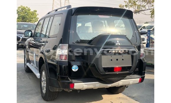 Imported Mitsubishi Pajero Black Makiinaa iti Import - Dubai keessatti Central Kenya keessatti Imported Mitsubishi Pajero Black Makiinaa iti Import - Dubai keessatti Central Kenya keessatti