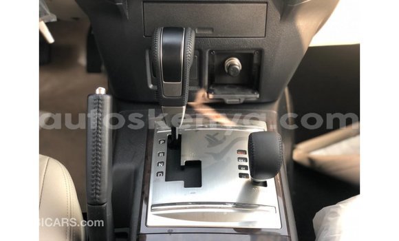 Nunua Imported Mitsubishi Pajero Nyeupe Gari ndani ya Import - Dubai nchini Kati Kenya Nunua Imported Mitsubishi Pajero Nyeupe Gari ndani ya Import - Dubai nchini Kati Kenya