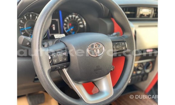 Nunua Imported Toyota Fortuner Nyeupe Gari ndani ya Import - Dubai nchini Kati Kenya Nunua Imported Toyota Fortuner Nyeupe Gari ndani ya Import - Dubai nchini Kati Kenya