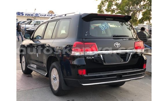Buy Import Toyota Land Cruiser Black Car in Import - Dubai in Central Kenya Buy Import Toyota Land Cruiser Black Car in Import - Dubai in Central Kenya