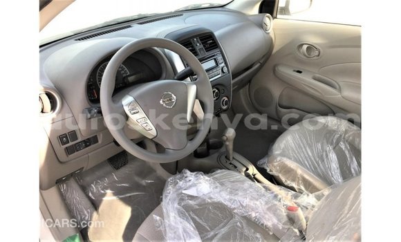Nunua Imported Nissan Sunny Nyeupe Gari ndani ya Import - Dubai nchini Kati Kenya Nunua Imported Nissan Sunny Nyeupe Gari ndani ya Import - Dubai nchini Kati Kenya