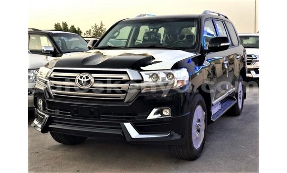 Nunua Imported Toyota Land Cruiser Nyeusi Gari ndani ya Import - Dubai nchini Kati Kenya