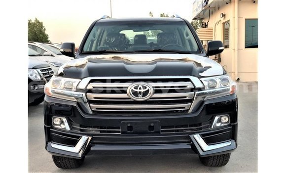 Buy Import Toyota Land Cruiser Black Car in Import - Dubai in Central Kenya Buy Import Toyota Land Cruiser Black Car in Import - Dubai in Central Kenya