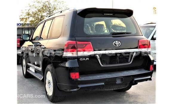 Buy Import Toyota Land Cruiser Black Car in Import - Dubai in Central Kenya Buy Import Toyota Land Cruiser Black Car in Import - Dubai in Central Kenya
