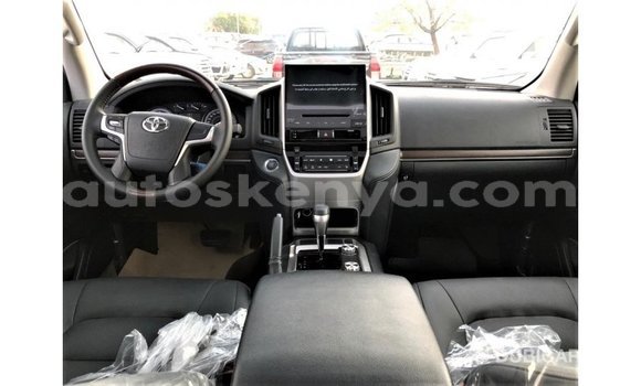Buy Import Toyota Land Cruiser Black Car in Import - Dubai in Central Kenya Buy Import Toyota Land Cruiser Black Car in Import - Dubai in Central Kenya