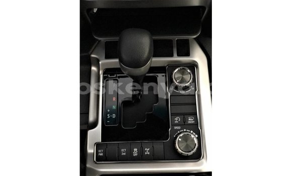 Buy Import Toyota Land Cruiser Black Car in Import - Dubai in Central Kenya Buy Import Toyota Land Cruiser Black Car in Import - Dubai in Central Kenya