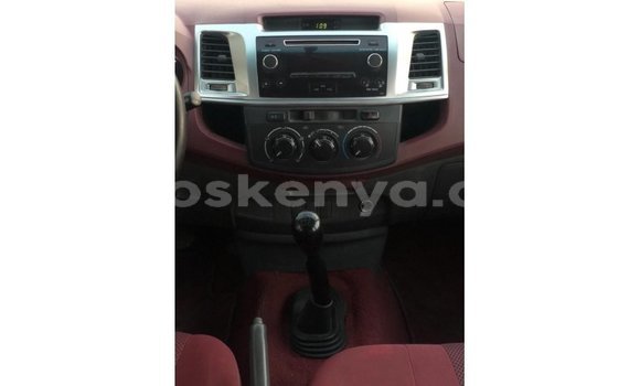 Buy Import Toyota Hilux White Car in Import - Dubai in Central Kenya Buy Import Toyota Hilux White Car in Import - Dubai in Central Kenya
